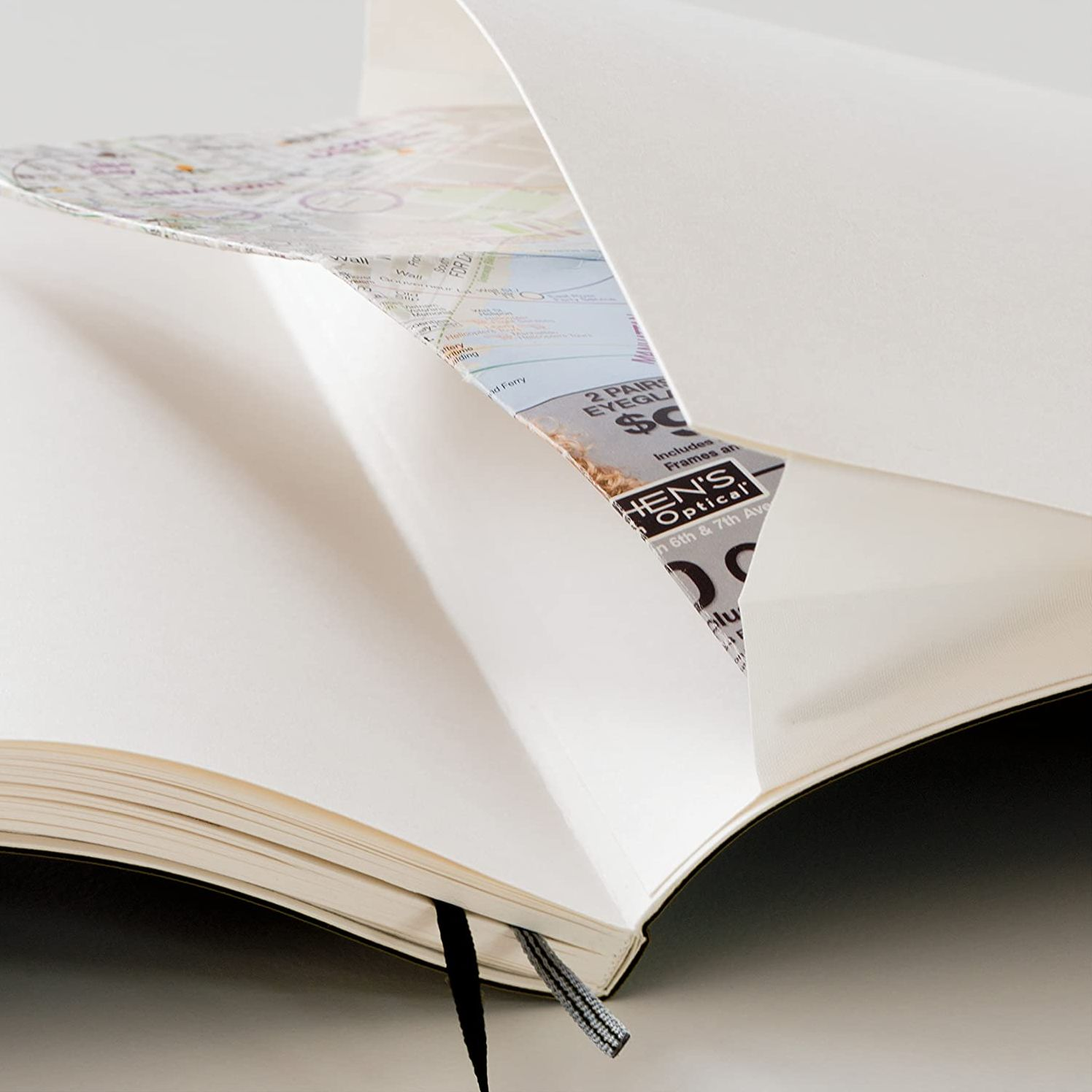 Leuchtturm Navy Dotted Page Softcover Medium Notebook - Image 4