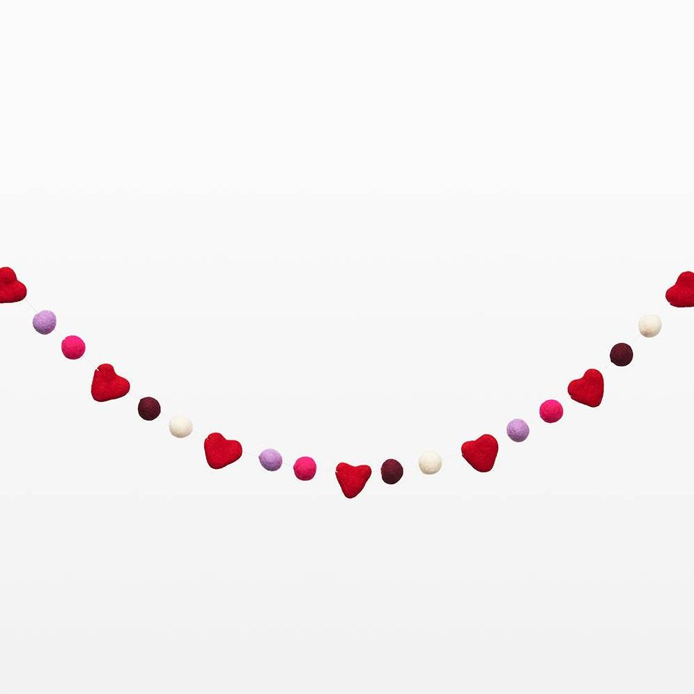 Vibrant Heart Pom Felt Garland - Image 2