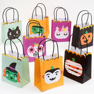 Costumed Pumpkin Treat Bags
