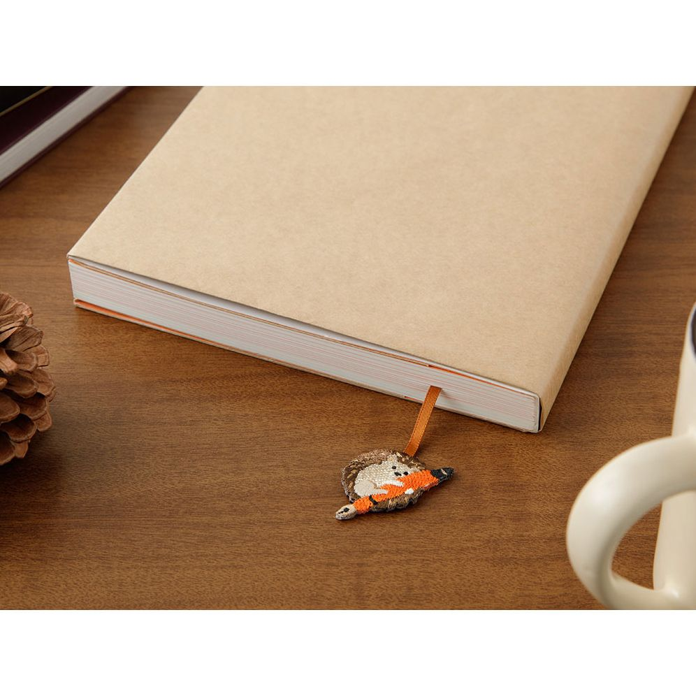 Midori Embroidery Bookmark Clip Hedgehog - Image 10